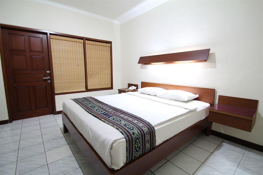 קוטה לומבוק Paradiso Beach Inn מראה חיצוני תמונה