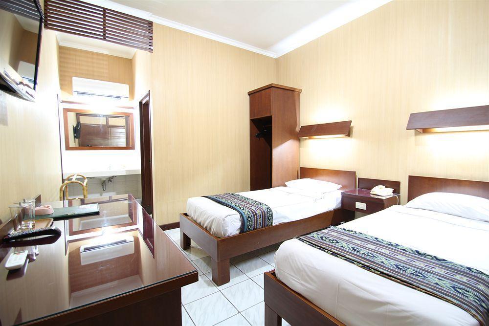 קוטה לומבוק Paradiso Beach Inn מראה חיצוני תמונה