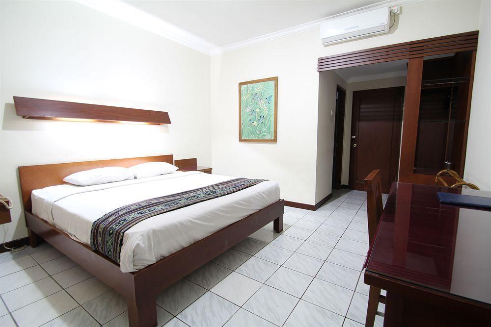 קוטה לומבוק Paradiso Beach Inn מראה חיצוני תמונה