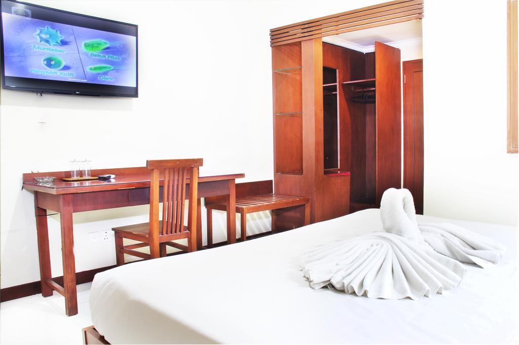 קוטה לומבוק Paradiso Beach Inn מראה חיצוני תמונה