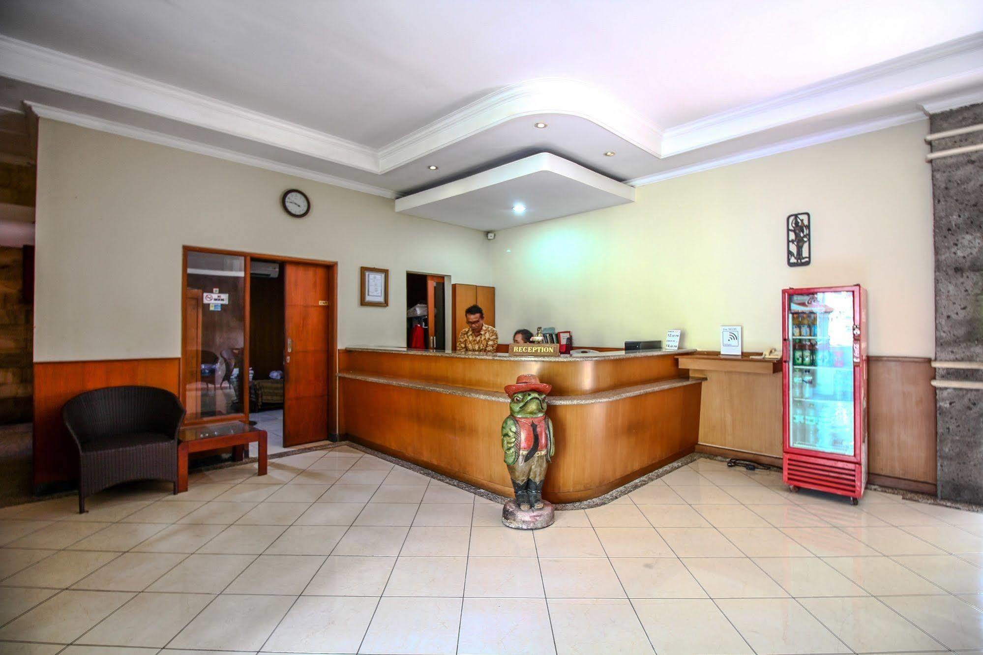 קוטה לומבוק Paradiso Beach Inn מראה חיצוני תמונה
